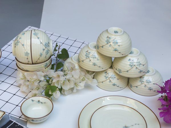 Bộ bát đĩa Bát Tràng men kem vẽ hoa Đào xanh